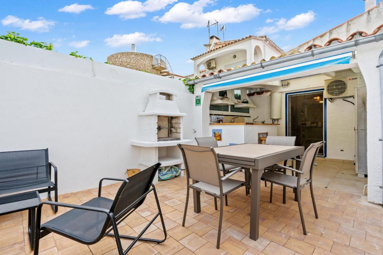 Welcs Casa 077 Emp Cerca Del Mar Villa Empuriabrava Bagian luar foto